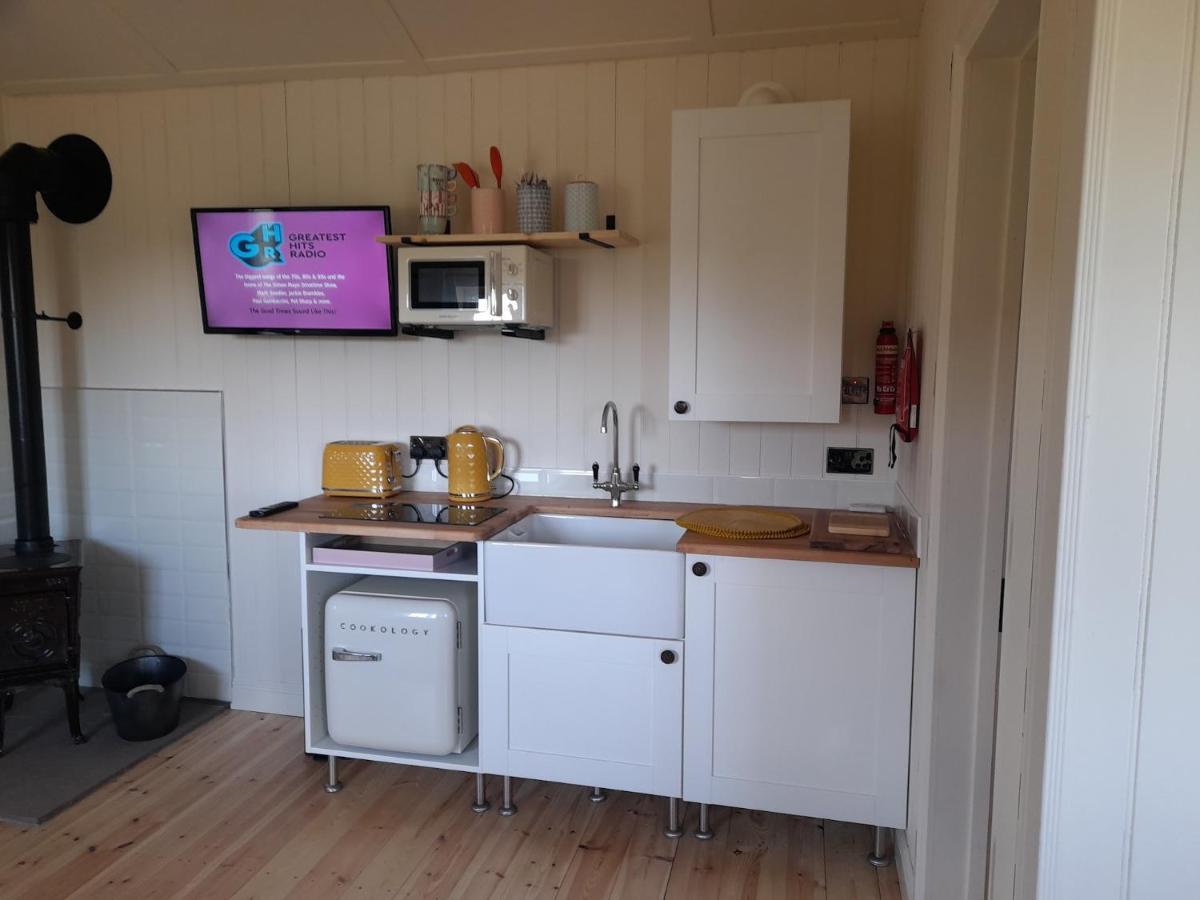 Dinky'S Den Apartment Coverack Luaran gambar