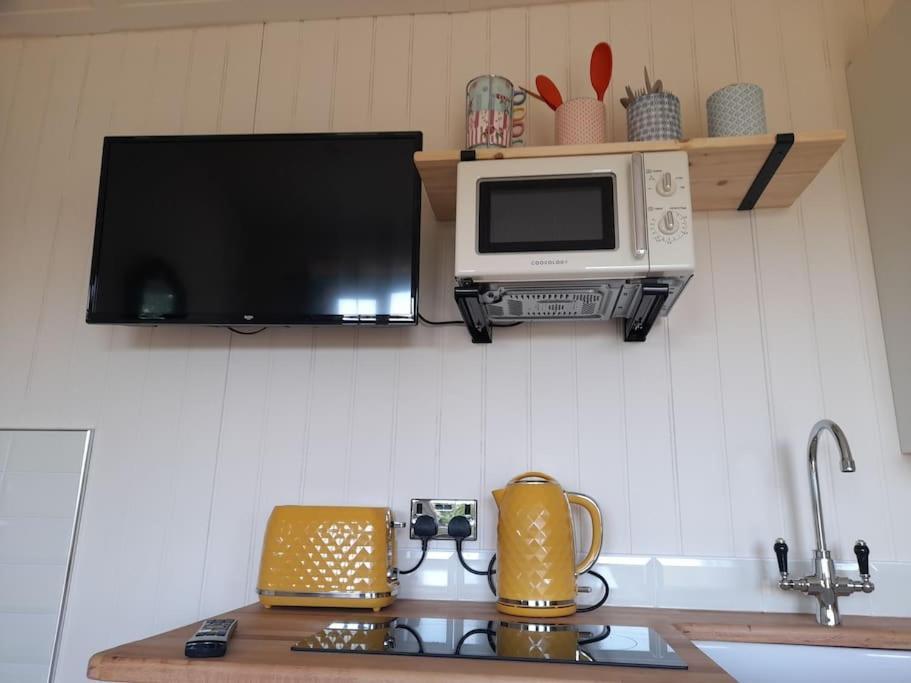 Dinky'S Den Apartment Coverack Luaran gambar