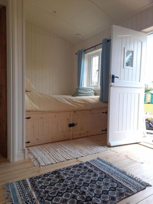 Dinky'S Den Apartment Coverack Luaran gambar